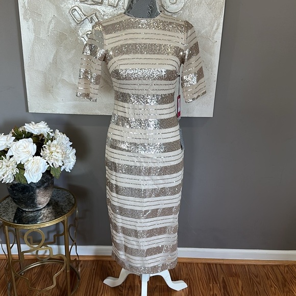 Vince Camuto Sequin Striped Dress - Gold and Cream Size 0 - Picture 3 of 17